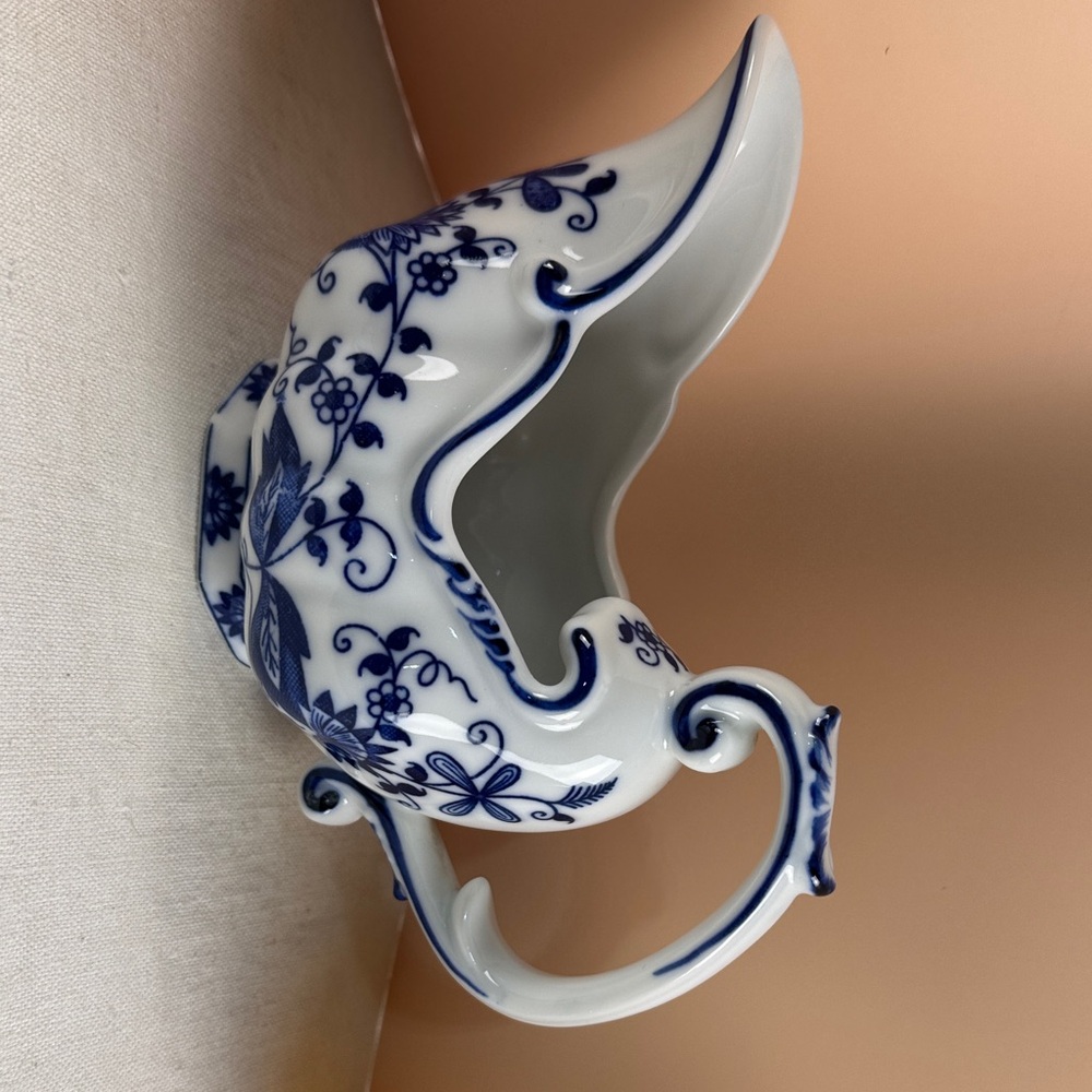 Vienna Woods Blue Onion Ceramic Pitcher - Picture 9 of 10